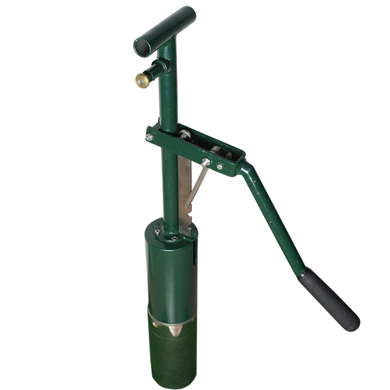 Delux Golf Hole Cutter: Attrez - Golf Equipment Essentials recensione e prezzo